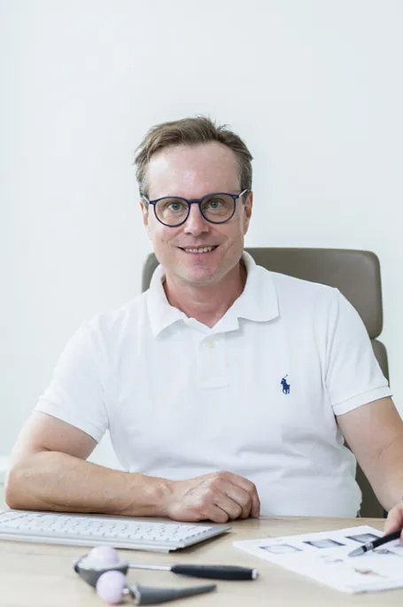 OA Dr. Philipp Jax